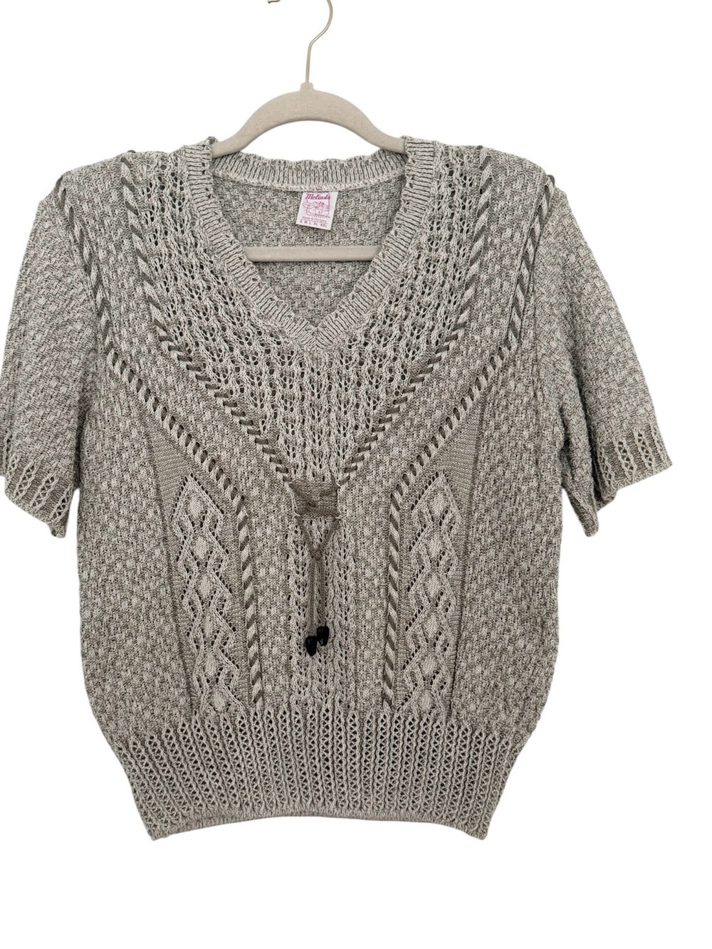 Tan Short Sleeve V-Neck Knit Sweater – Size Medium
